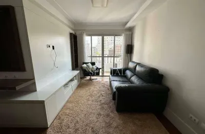 Apartamento mobiliado de 87m², com 2 suítes, totalmente reformado em moema pássaros.