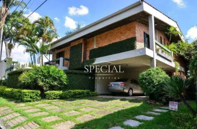 680 m², 5 dorm, sendo 4 suítes, 4 vagas – Casa ampla com áreas sociais generosas no Cidade Jardim