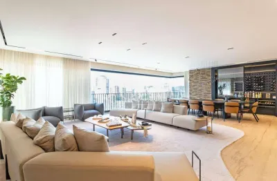 Amplo apartamento com 303 m², varanda, 3 suítes, 4 vagas e lazer completo