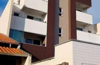 Apartamento com 02 quartos (sendo 01 suíte) no centro de navegantes-sc