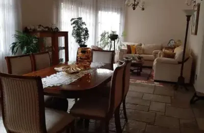 Casa para Venda em Mogi das Cruzes, Braz Cubas, 3 dormitórios, 1 suíte, 3 banheiros, 4 vagas