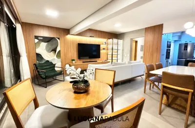 Apartamento no Versailles | 3 Suítes | Andar Alto | Vista Lago | 118m²  ou