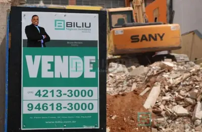Terreno à venda na Cidade Líder, São Paulo 
