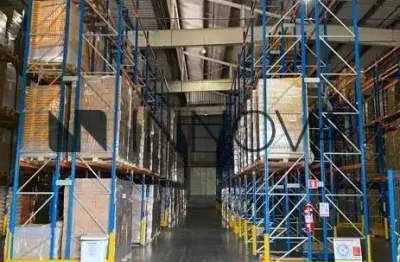 Barracão / Galpão / Depósito para alugar na Estrada da Olaria, 136, Vila Pires, Guarulhos por R$ 72.000