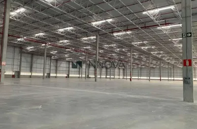 Barracão / Galpão / Depósito para alugar no Quinhaú, Embu das Artes  por R$ 239.908