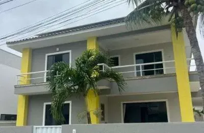 Casa de condomínio para venda tem 340 metros quadrados com 4 quartos