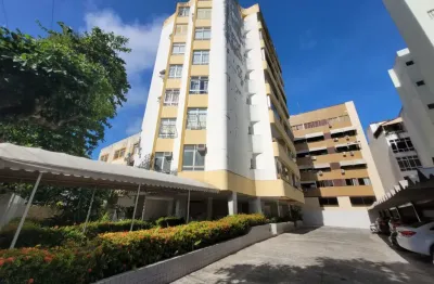Cód. 009 costa azul 2/4 sendo um suíte e varanda com vaga coberta