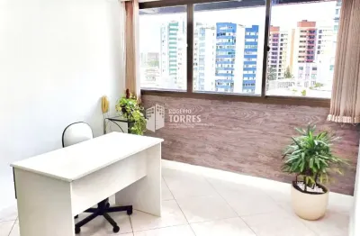 Sala comercial a venda de 28m² no centro médico pituba