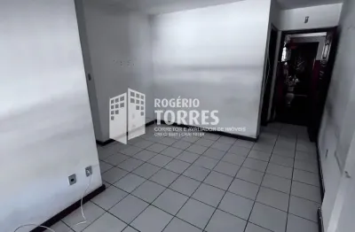 Apartamento a venda de 2/4 com varanda, nascente e 1 garagem na av. dorival caymmi em itapoã