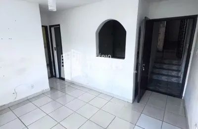 Apartamento a venda de 2/4, térreo e nascente no vale dos lagos rua g