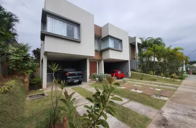Cód. 598 abrantes casa com 3 suítes porteira fechada e piscina privativa