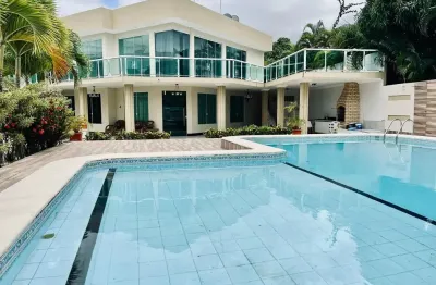 Cód. 269 lauro casa 6/4 sendo 4 suítes e 6 vagas no coração de vilas