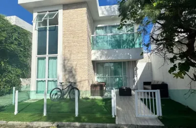 Cód. 556 lauro casa com 4 suítes reformado com 2 vagas de garagem