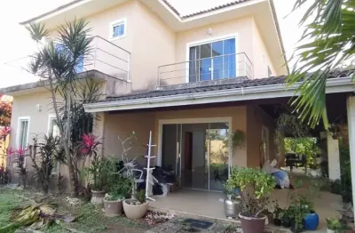Casa disponível para locação e venda em condomínio buraquinho