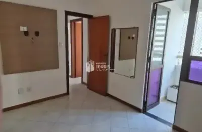 Apartamento a venda de 2/4, nascente total e 2 garagens na pituba