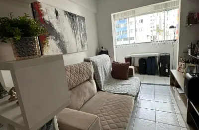 Cód. 519 vila laura 2/4 com varanda e garagem coberta com armário