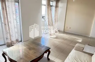 Apartamento locação de 3/4, 1 suíte + dependência, nascente e 2 garagens soltas no costa azul