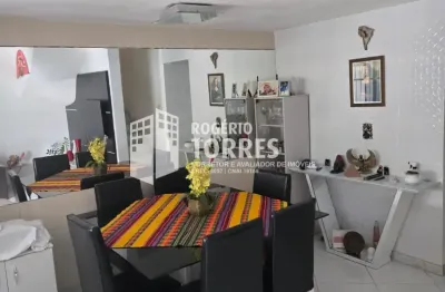 Village duplex a venda de 3/4, 1 suíte com varanda e 2 garagens em patamares