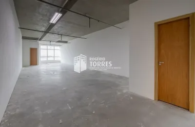 Sala comercial locação com 90m² e 2 vagas no caminho das arvores