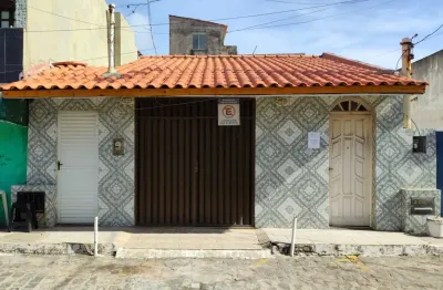 Cód. 8002 arembepe casa com 3/4 sendo 2 suítes a 2 minutos da praia