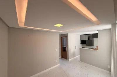 Apartamento. 2/4 decorado, primeiro andar, nascente, abrantes / camacari ba