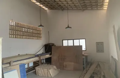 Galpão 400 m2 em terreno de 700 m2, com 15 vagas de garagem - costa azul