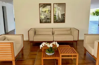 Cód. 537 pituba 2/4 com dependência vista mar, andar alto e nascente