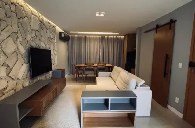 Apartamento 2 suítes no foz do joanes, em buraquinho, dentro de condomínio com infraestrutura completa.