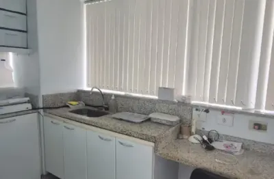 Excelente Sala Comercial à venda na Avenida Acm - Edf. Fernandez Plaza