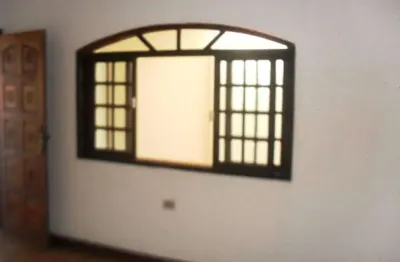 Casa com 2 quartos à venda no Centro, Pindamonhangaba 