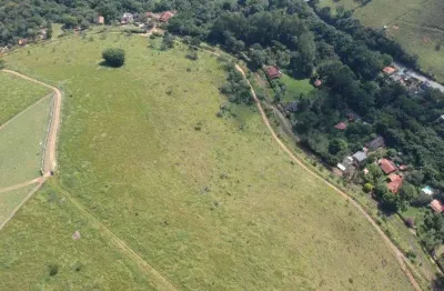 Chácara / sítio à venda no Piracuama, Pindamonhangaba 