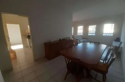 Sobrado com 6 dormitórios à venda, 232 m² por r$ 560.000 - mombaça - pindamonhangaba/sp