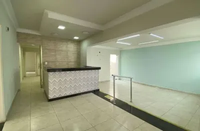 Casa comercial com 6 salas à venda no São Benedito, Pindamonhangaba 