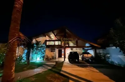 Sobrado com 4 dormitórios à venda, 480 m² por r$ 1.500.000,00 - jardim residencial doutor lessa - pindamonhangaba/sp