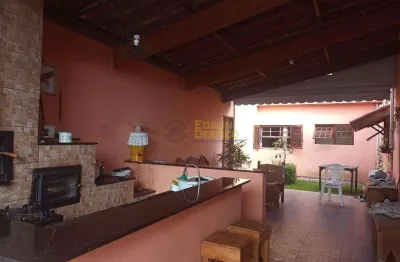 Sobrado com 4 dormitórios à venda, 200 m² por r$ 700.000 - campo alegre - pindamonhangaba/sp