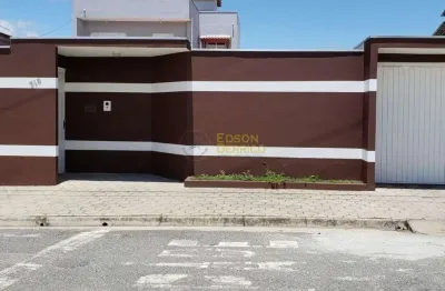 Sobrado com 2 dormitórios à venda, 250 m² por r$ 800.000,00 - laerte assunção - pindamonhangaba/sp