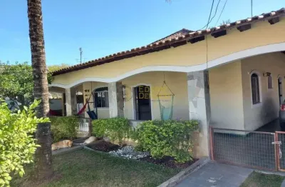 Casa com 3 dormitórios à venda, 560 m² por r$ 930.000 - santana - pindamonhangaba/sp
