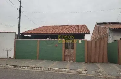 Casa com 3 quartos à venda na Vila Suiça, Pindamonhangaba 