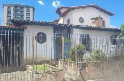 Sobrado com 4 dormitórios à venda, 256 m² por r$ 1.290.000,00 - centro - pindamonhangaba/sp