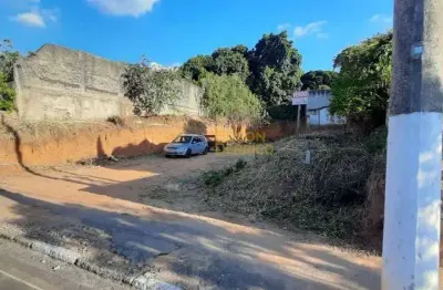 Terreno à venda no Tabaú, Pindamonhangaba 