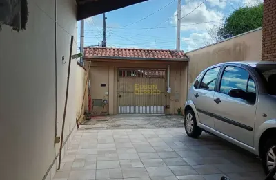 Casa á venda com 2 quartos, jardim do chafariz - pindamonhangaba