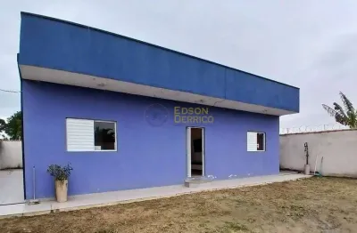 Casa com 3 quartos para alugar no Residencial Mantiqueira, Pindamonhangaba 