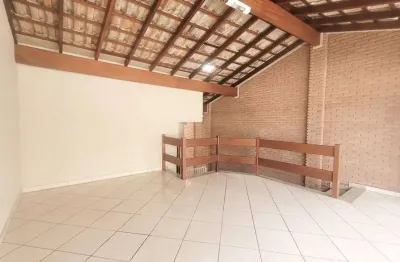 Sobrado com 2 quartos, jardim boa vista - pindamonhangaba