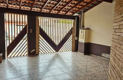 Casa á venda com 2 quartos, vila rica - pindamonhangaba