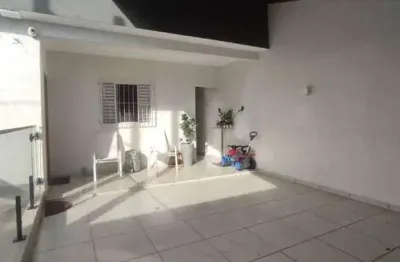 Casa á venda com 3 quartos, santa clara - pindamonhangaba