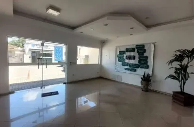 Casa comercial com 3 salas para alugar na Vila Bourghese, Pindamonhangaba 