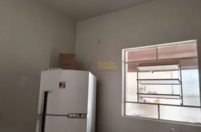 Casa com 2 quartos à venda no Jardim Carlota, Pindamonhangaba 