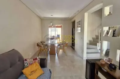 Sobrado em condomínio à venda com 3 quartos, alto do cardoso - pindamonhangaba