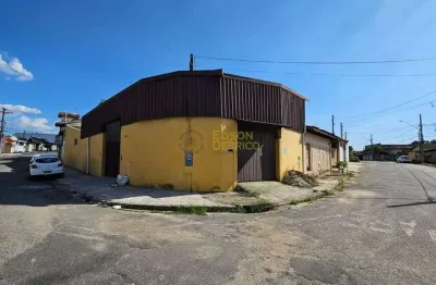 Casa comercial para alugar no Triângulo, Pindamonhangaba 