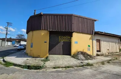 Casa comercial para alugar no Triângulo, Pindamonhangaba 